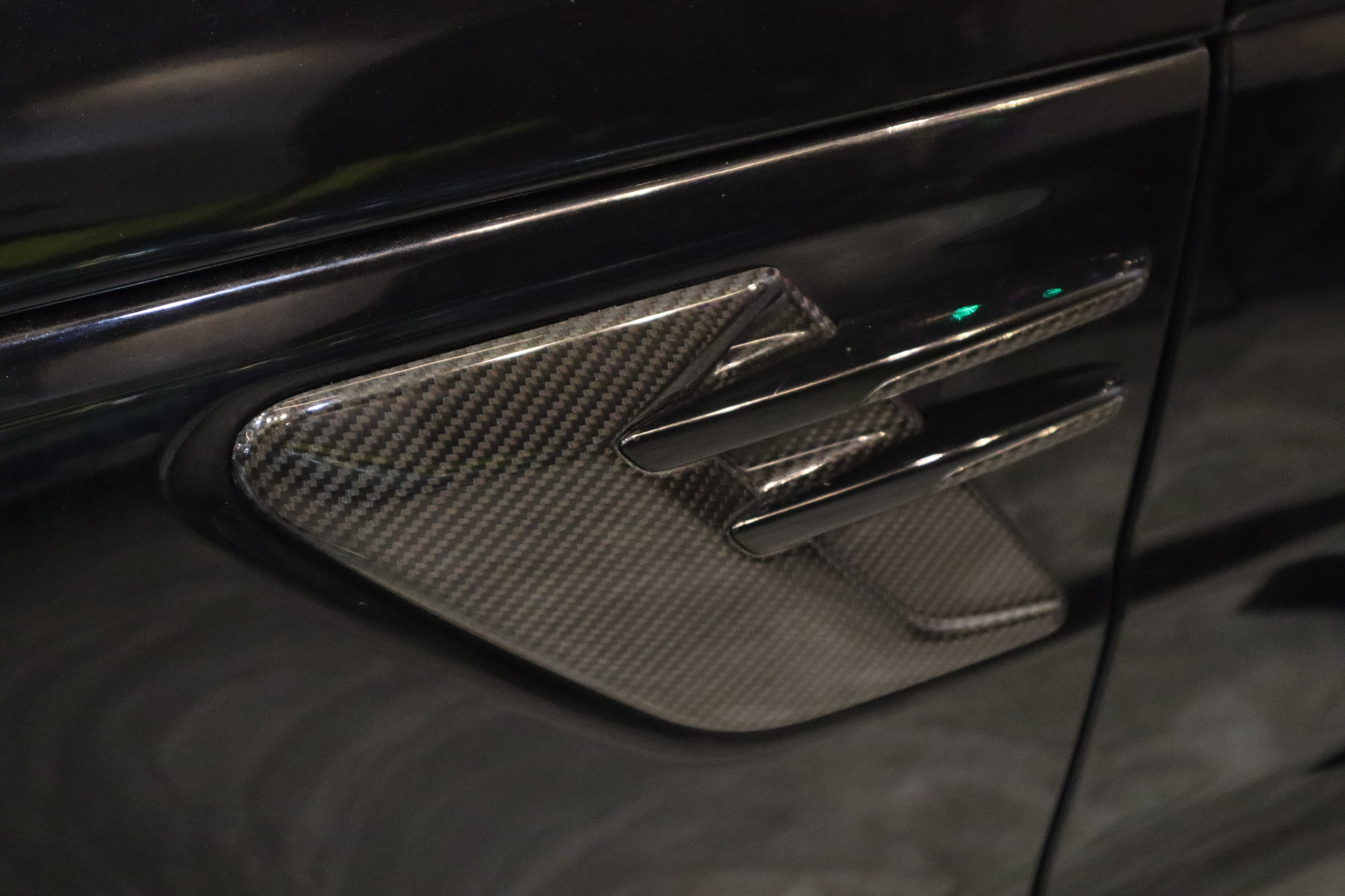 Range Rover SVR 2023